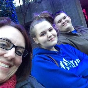 Meet your Posher, Lori